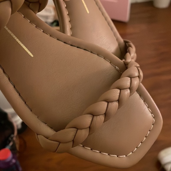 Dolce Vita Braided Flat Sandal - Picture 4 of 5